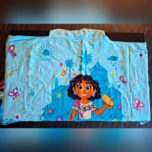 Hooded Encanto Kids Towel